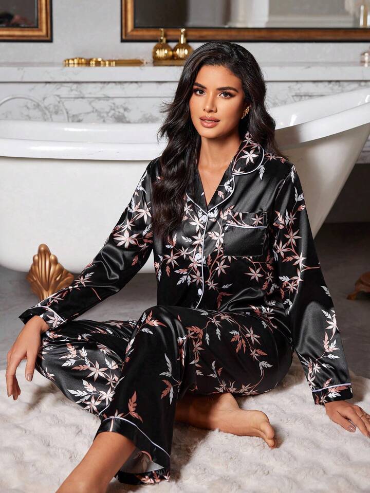 Daisy Luxe Printed Nightsuit Set For Women