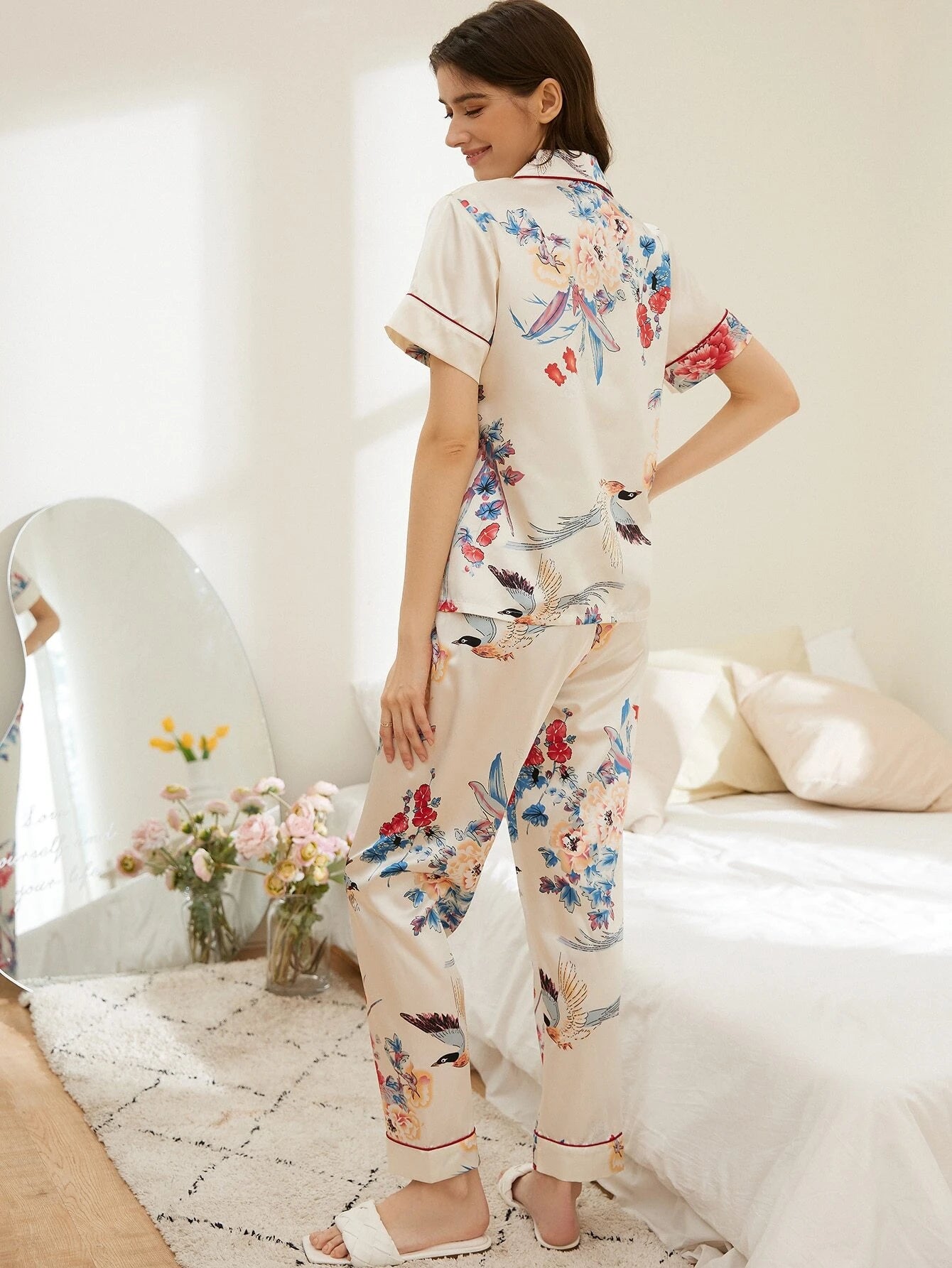 Bird and Floral Printed White Nightsuit Set For Women